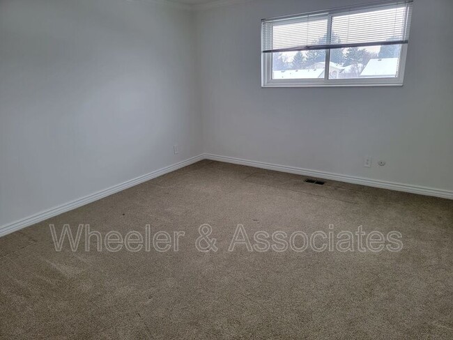 Building Photo - 9218 Alvey Ln