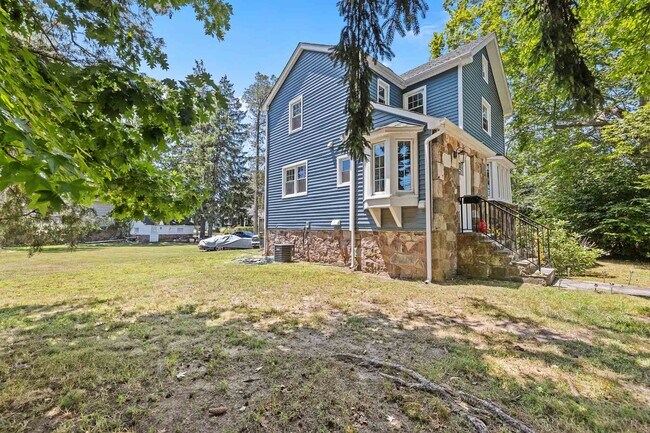 Foto del edificio - 56 E Madison Ave