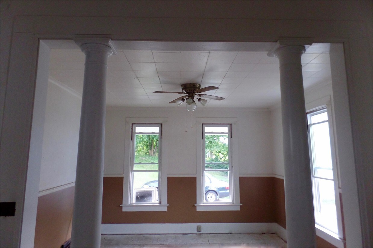 Building Photo - 2235 Fuller Pl