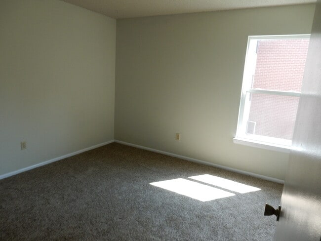 Building Photo - 12168 N Melody Dr