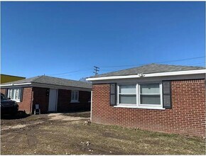 Building Photo - 14421 Houston Whittier St