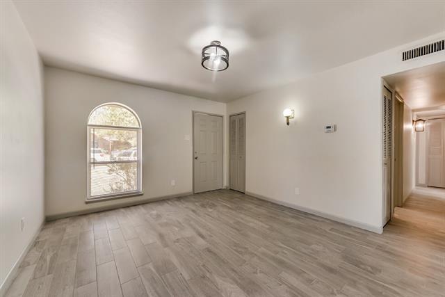 Building Photo - 1062 Elmwood Dr