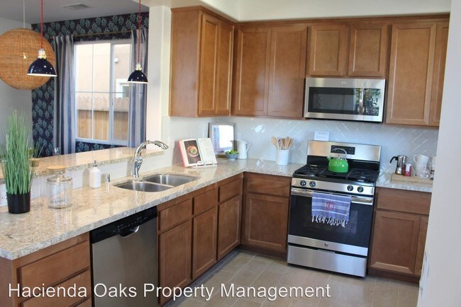 Foto del edificio - 3 br, 2.5 bath House - 1965 Celebration Ave.