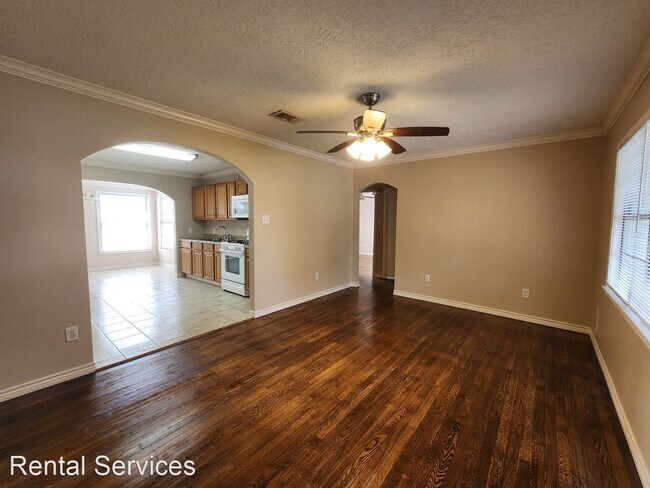 Building Photo - 2 br, 1 bath House - 2233 6th Street