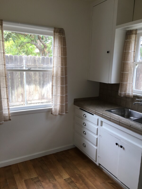 Building Photo - 275 Norumbega Dr