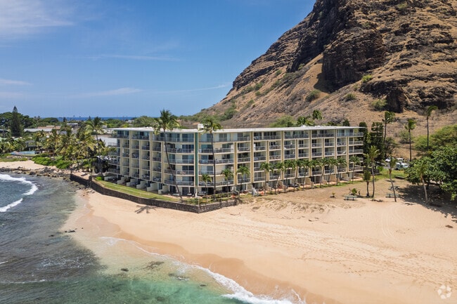 Makaha Shores Condominium