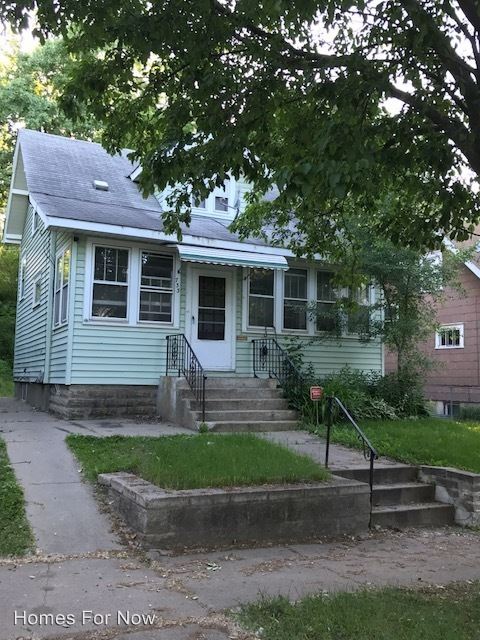 Primary Photo - 733 Desoto St