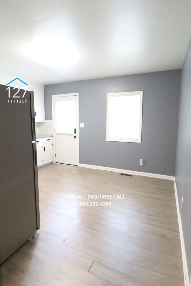 Photo - 2-Bedroom Duplex with In-Unit Laundry & Lawn Care Included! Apartment