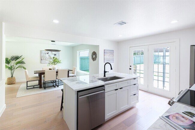 Foto del edificio - 11224 Pickard Ln