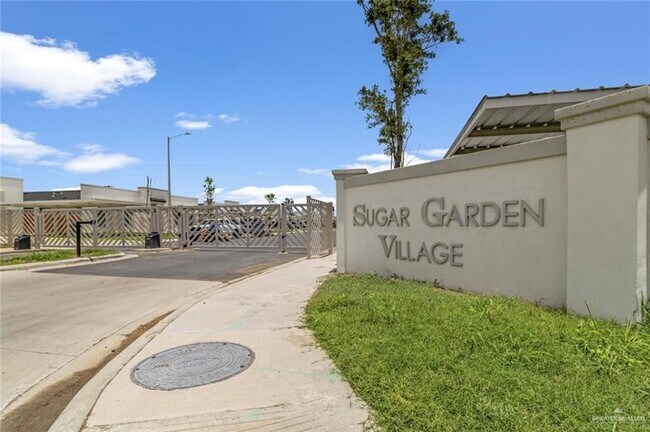 Foto del edificio - 901 Sugar Gdn Dr