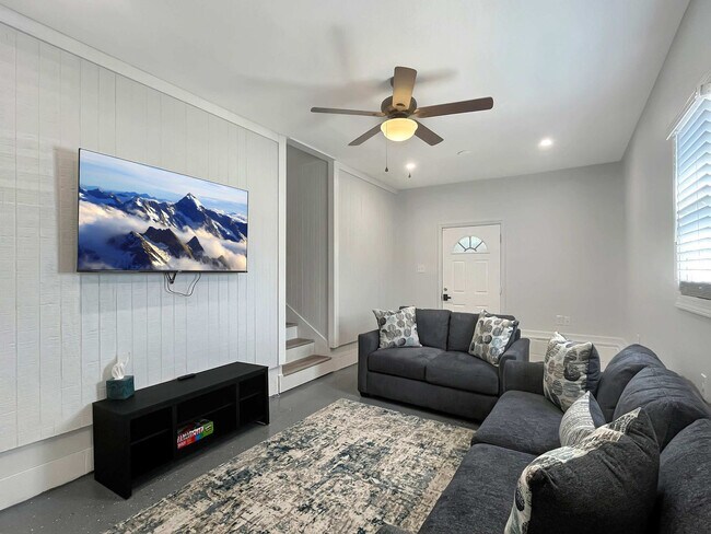 Foto del edificio - 501 W 9th St