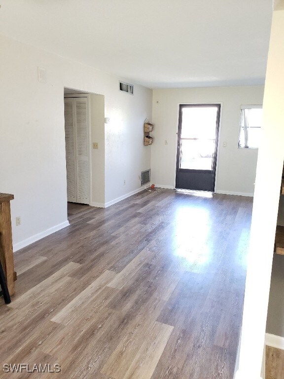 Foto del edificio - 5917 Littlestone Ct