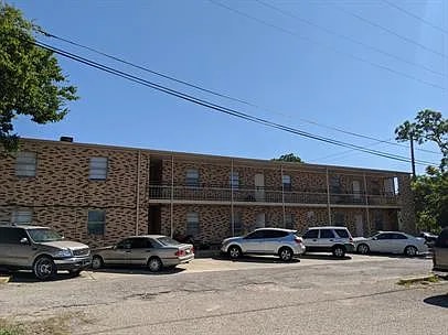 Building Photo - 414 E Avenue A