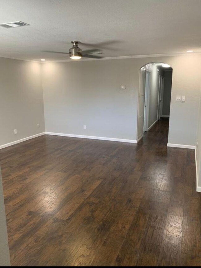 Foto del edificio - 2432 W 14th St
