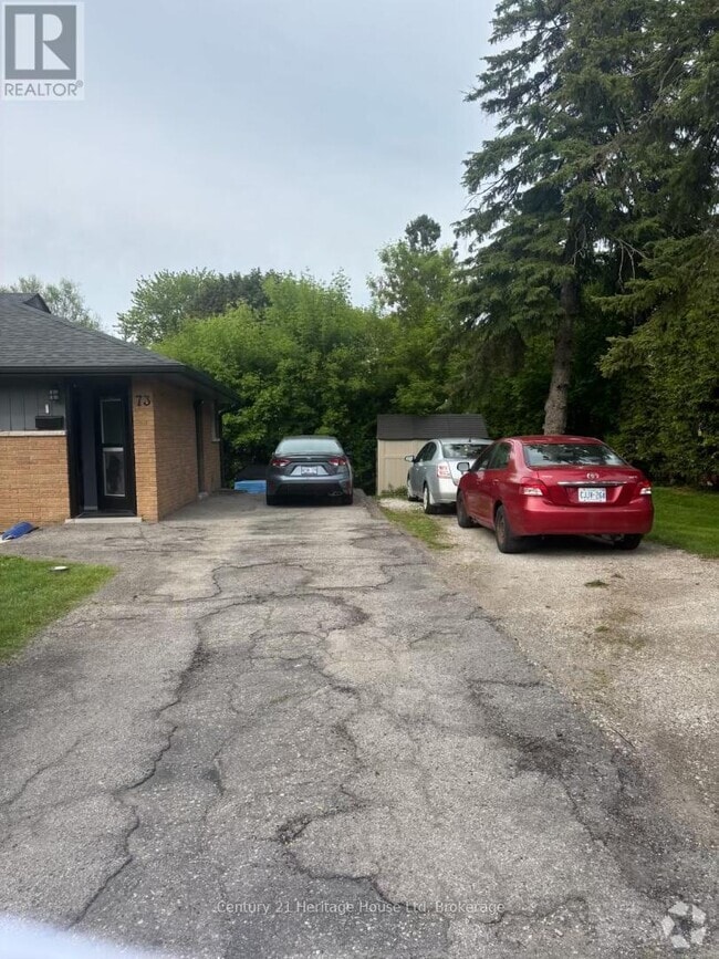 Building Photo - 73 Rosewood Ave