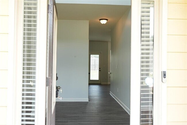 Foto del edificio - 921 Prather Ct SW