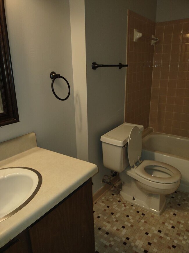 Foto del edificio - Apartment in Homewood