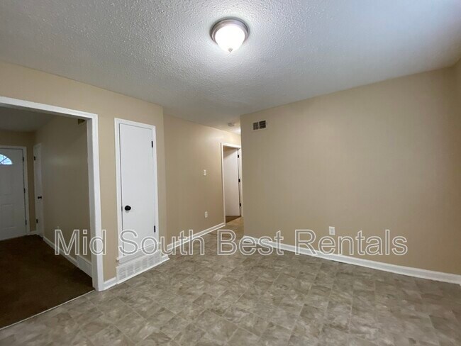Building Photo - 5340 Braden Dr