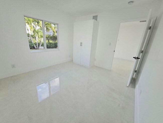 Foto del edificio - 7304 Westwood Dr