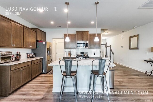Building Photo - 1030 Navigon Dr
