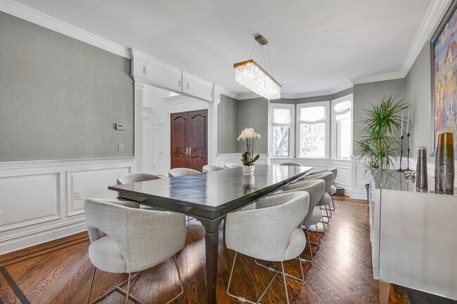 Building Photo - 49 Walker Ave