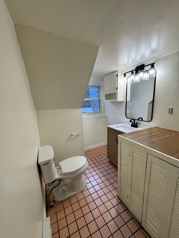 Building Photo - 751 Chislett St