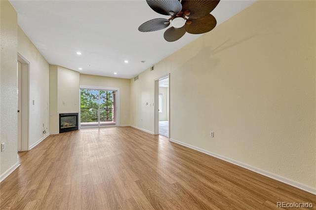 Foto del edificio - 2896 W Riverwalk Cir
