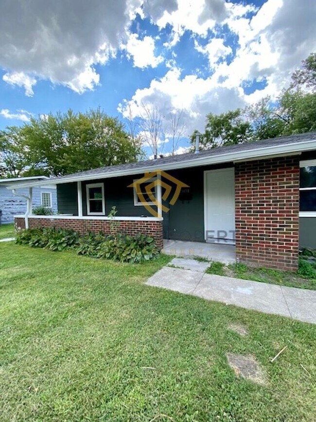 Foto del edificio - Devington, 1950s Ranch on the East Side wi...