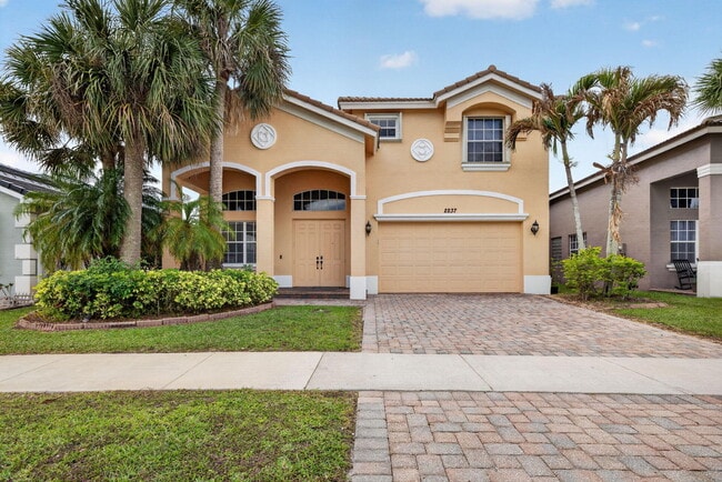 Building Photo - 2237 Newport Isles Blvd