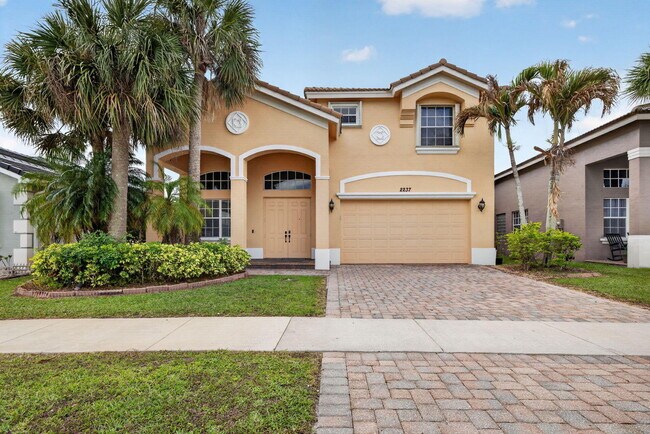 Foto del edificio - 2237 Newport Isles Blvd