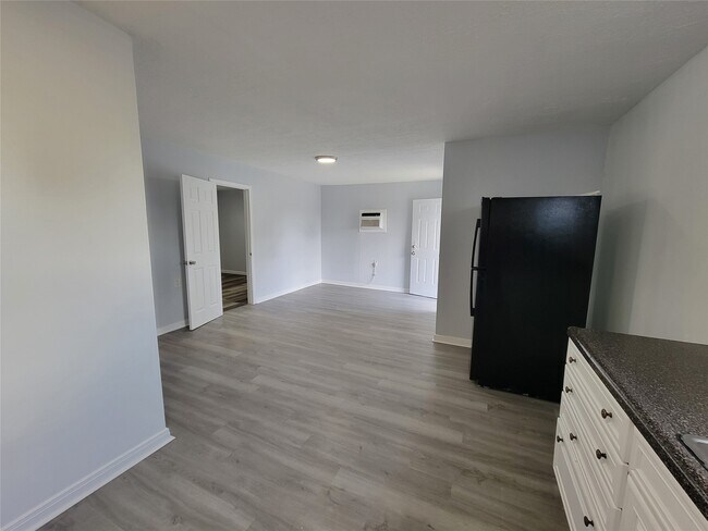 Foto del edificio - 3115 Havner Ln