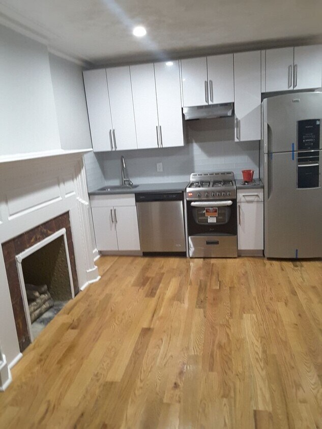 Primary Photo - 229 Washington Ave