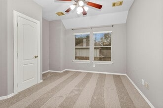 Building Photo - 7223 Wedgewood Dr