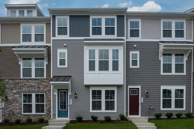 Building Photo - 5018 Bigleaf Rd
