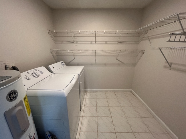 Building Photo - 310 S Orleans Ave