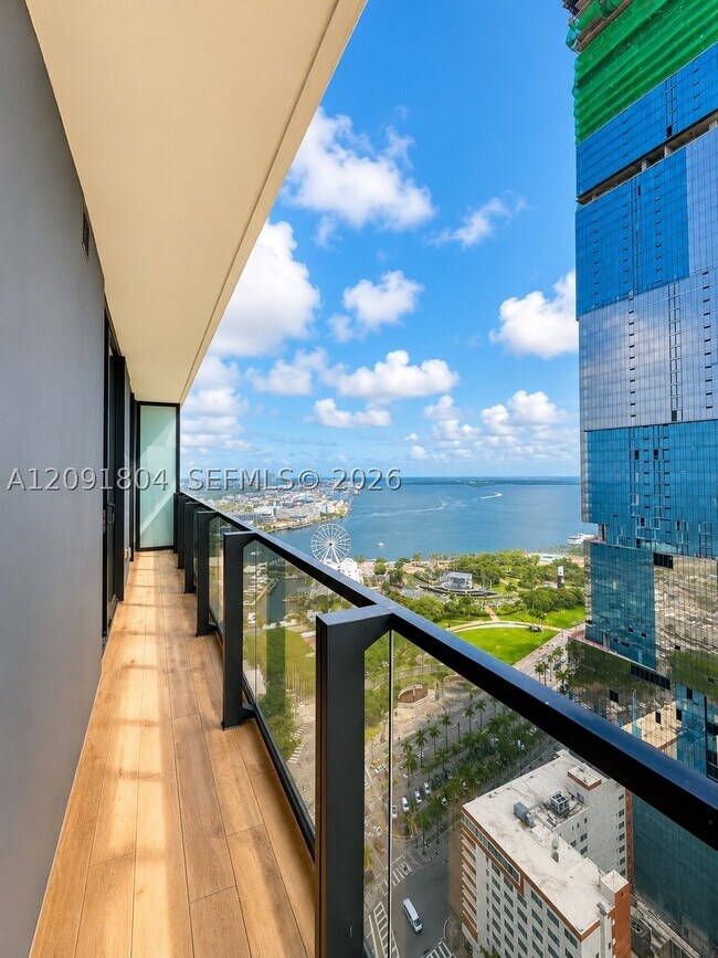 Foto del edificio - 398 NE 5th St