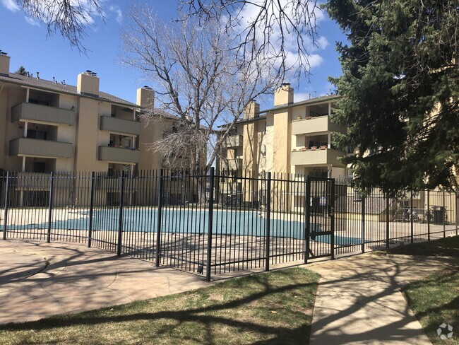 Building Photo - 3035 Oneal Pkwy