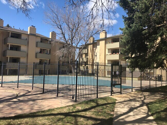 Building Photo - 3035 Oneal Pkwy