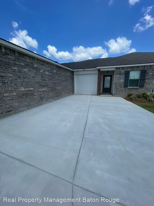 Building Photo - 2 br, 2 bath House - 17414 Berkshire Dr