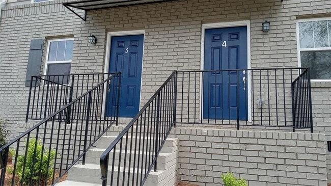 Building Photo - 2156 Park Terrace