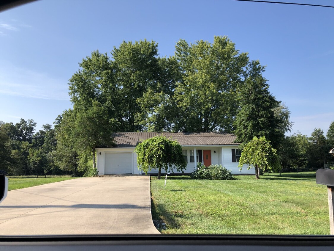 Primary Photo - 3BD 2 BA HOME FOR RENT IN COOKEVILLE