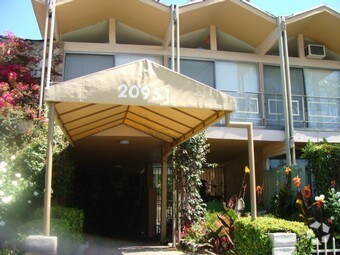 Primary Photo - 20951 Roscoe Blvd
