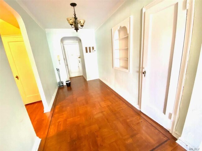 Foto del edificio - 111-14-111-76 76th Ave