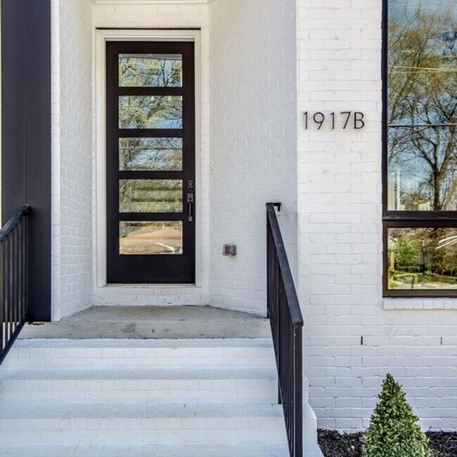 Building Photo - Stunning New 4 Bedroom in Nashville