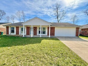 Building Photo - 315 Whispering Pines
