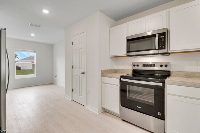 Foto del edificio - 3226 SW Nutley St