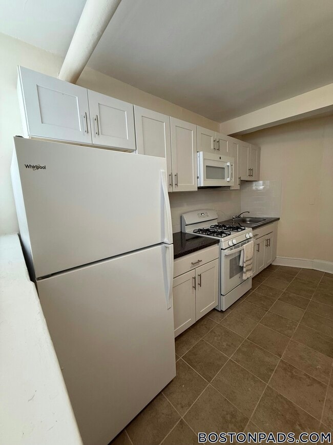 Foto del edificio - 17 Barrows St