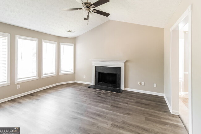 Building Photo - 109 Finnigan Dr