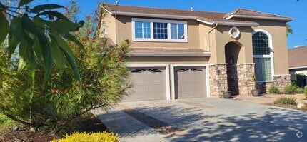 Building Photo - 1181 Kestrel Cir