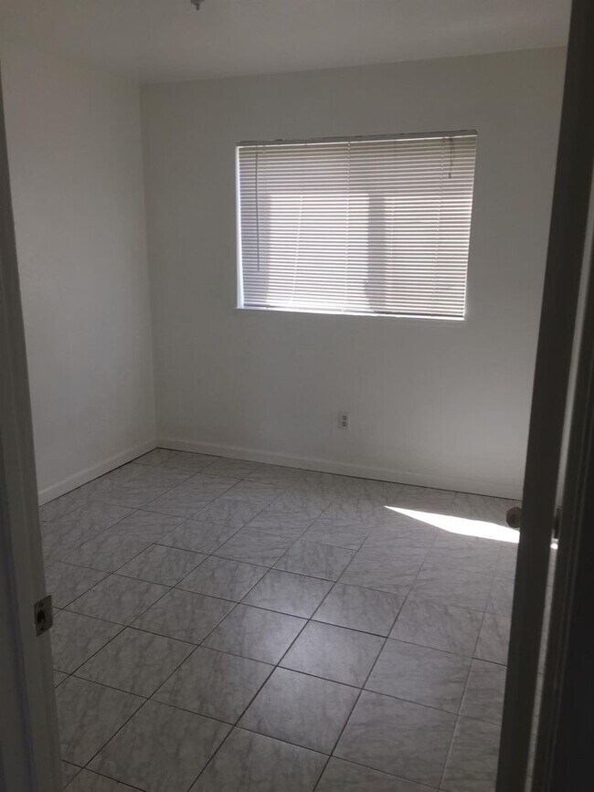 Foto del edificio - 238 N 4th Ave